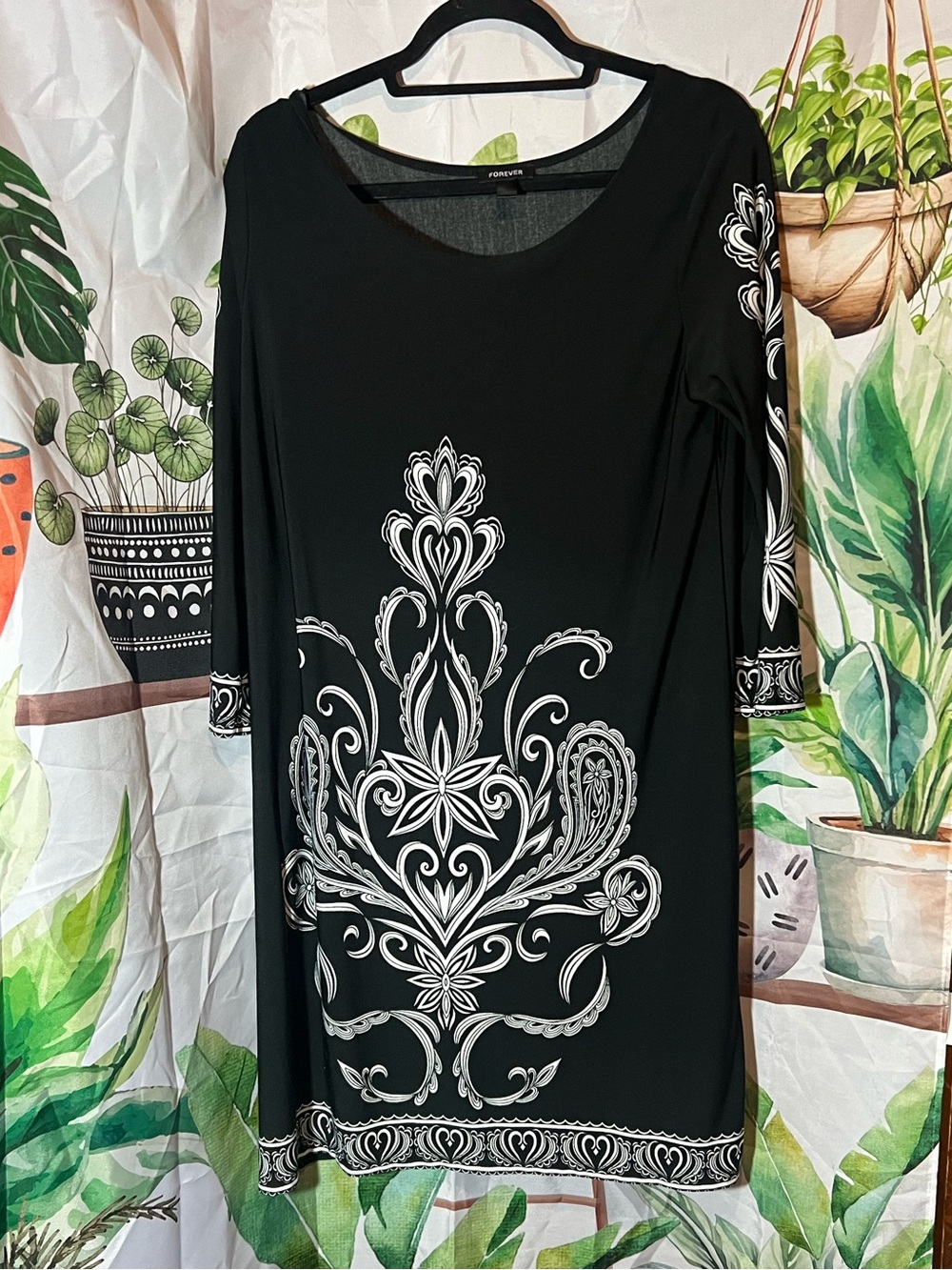 Forever - Black Dress with White Baroque Motif size PXL